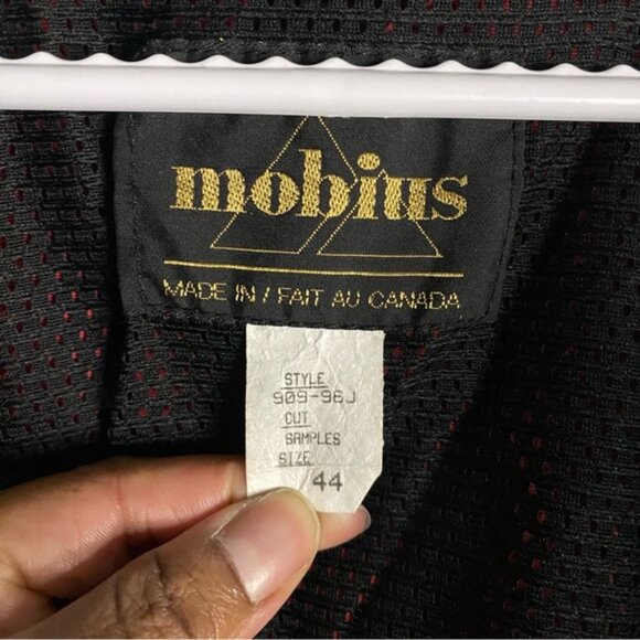 Mobius Men's Red Full Zip Hard Shell Ski Performance Jacket - Picture 5 of 14